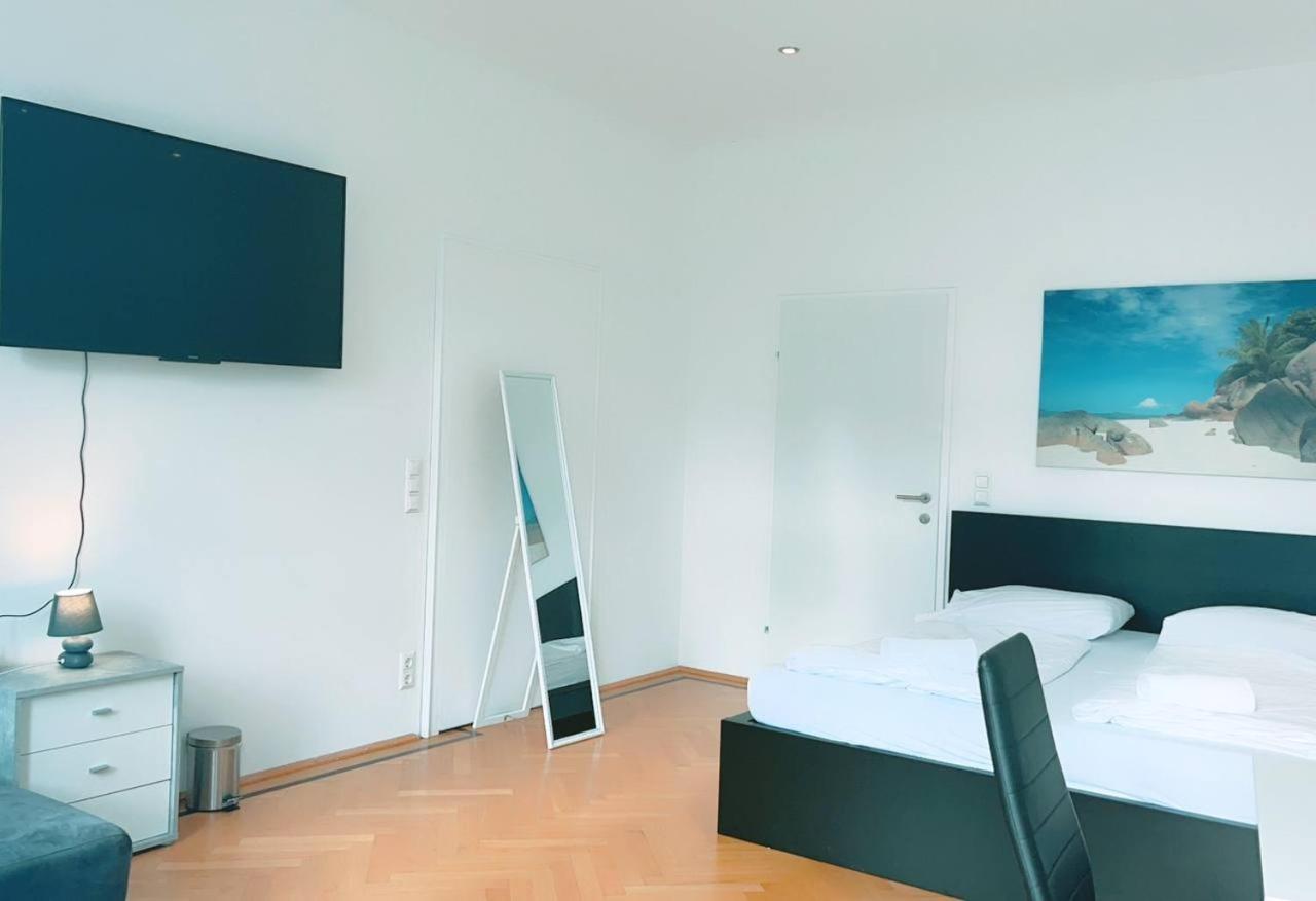 וינה Deluxe Rooms In Keplerplatz מראה חיצוני תמונה